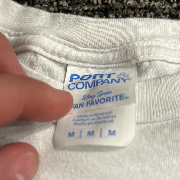 💥Women’s Size M | Disney’s Pixar Monsters Inc Group Poster T-Shirt💥 - Picture 7 of 10